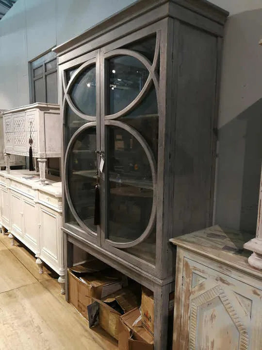 خزانة ملابس عتيقة ,antique wardrobe