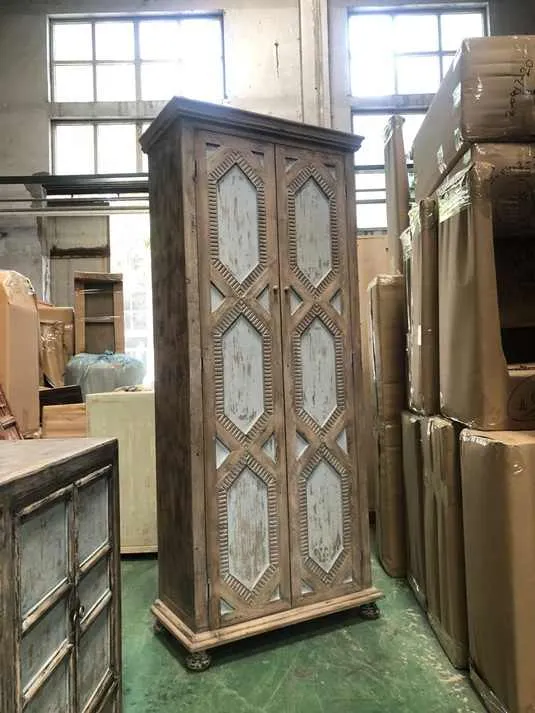 خزانة ملابس عتيقة ,antique wardrobe