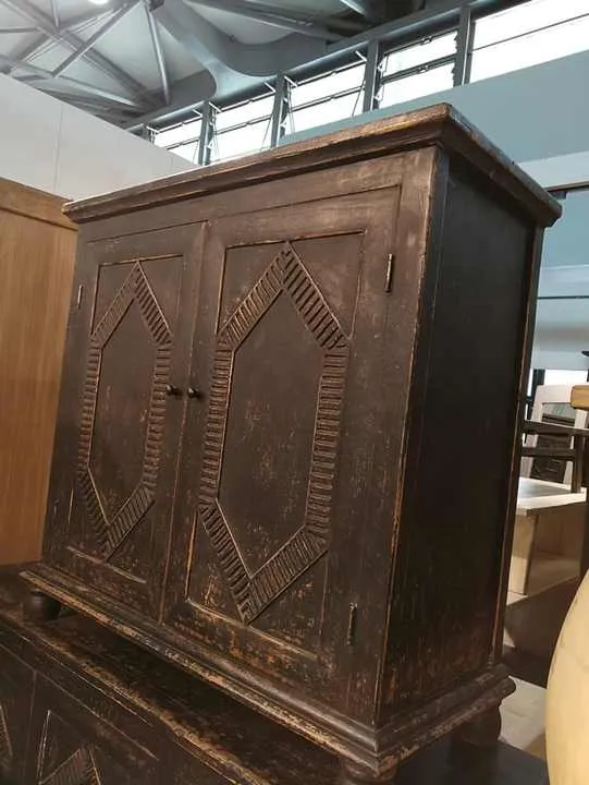 خزانة ملابس عتيقة ,antique wardrobe