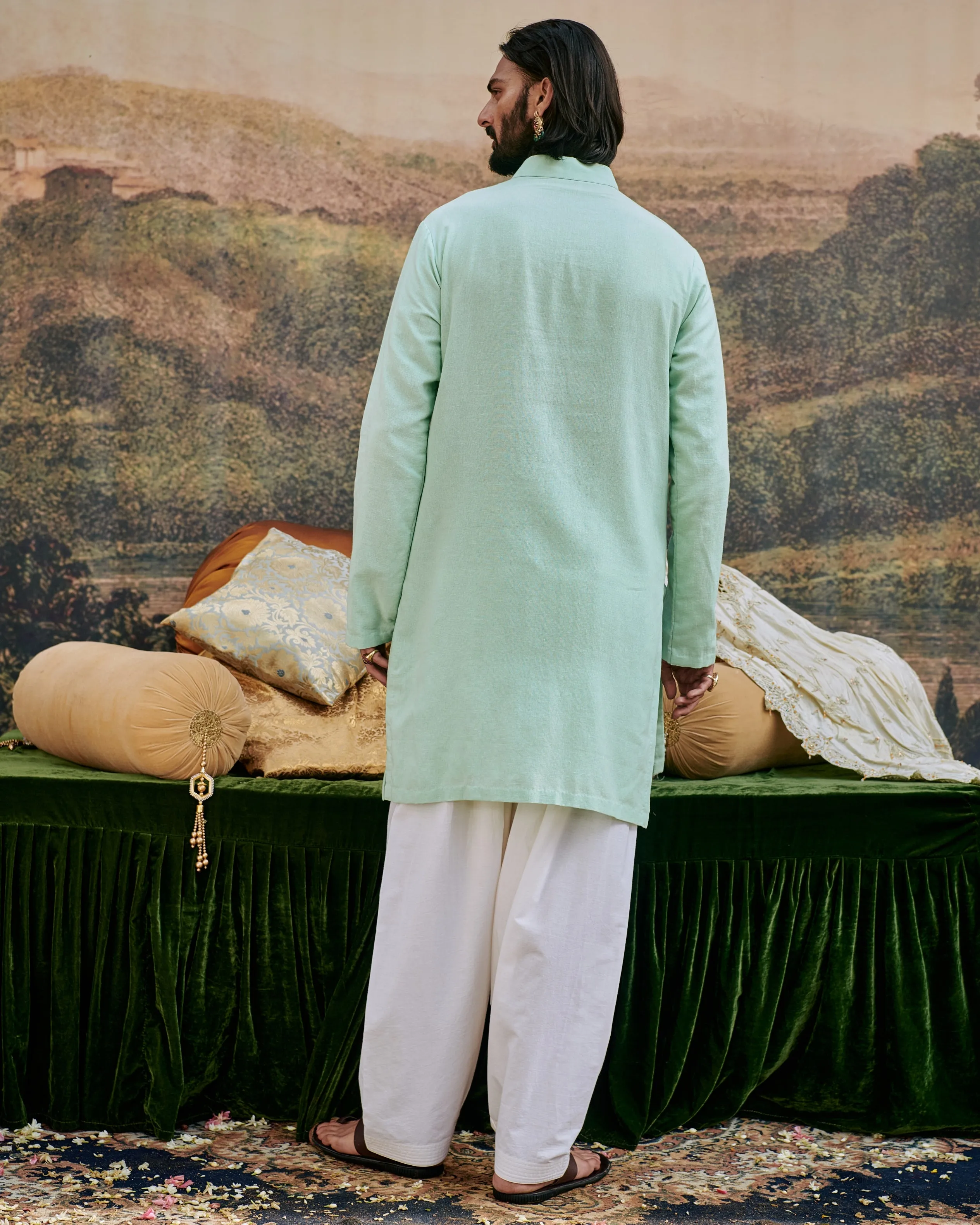 Aasmani Kurta Set