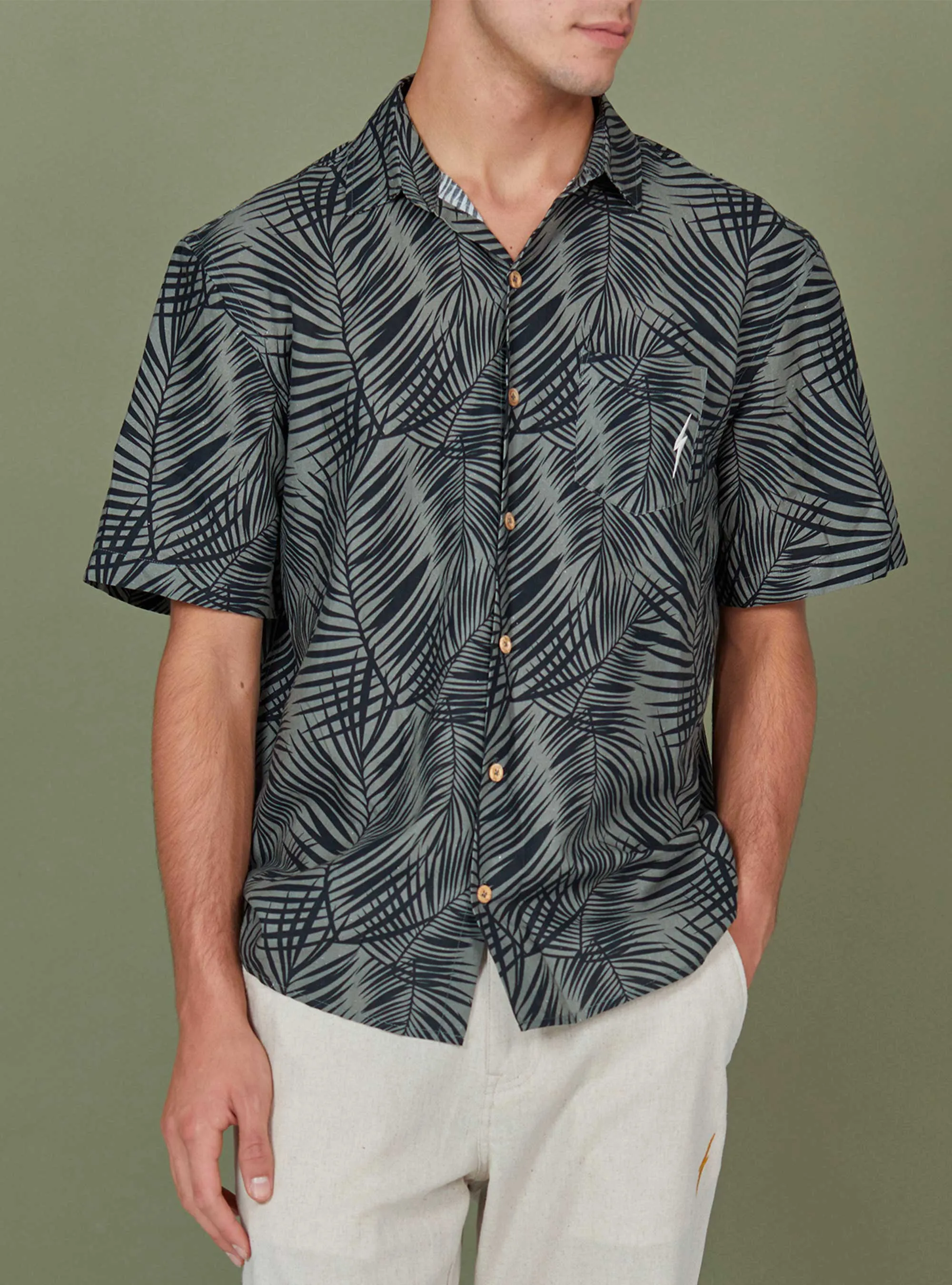 PRINTED SHORT SLEEVE SHIRT
