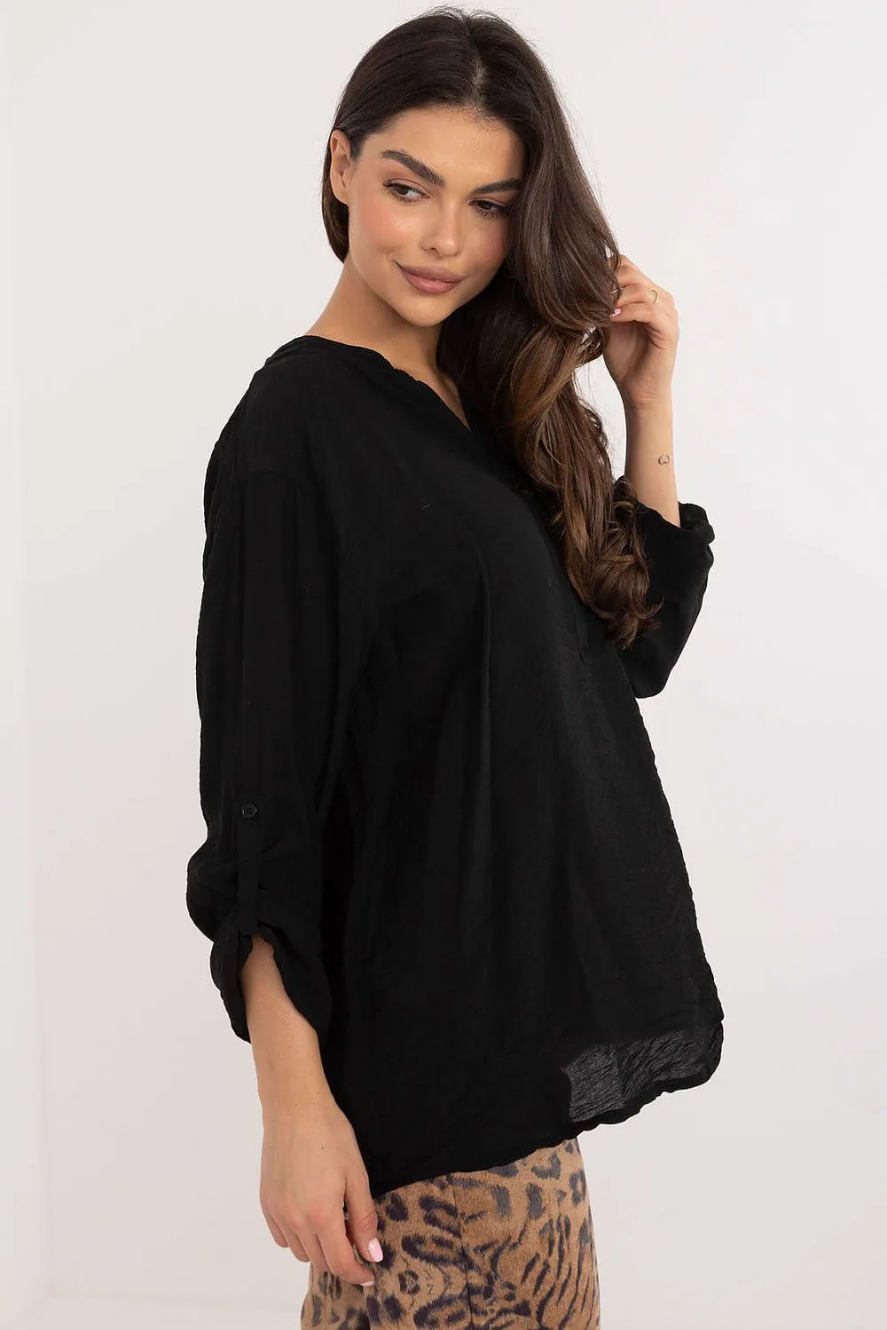TEEK - Thin V-Neck Pinned Sleeve Blouse