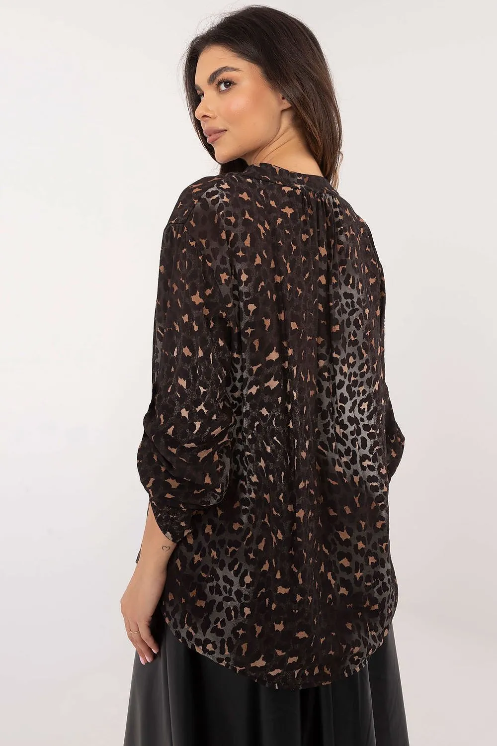 TEEK - Thin V-Neck Pinned Sleeve Blouse