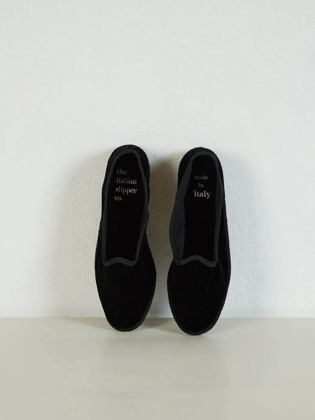 The Sunday Shoe - Closed -Velluto Nero